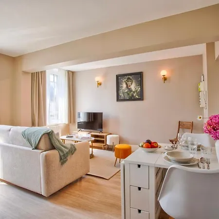 Apartment De Funes